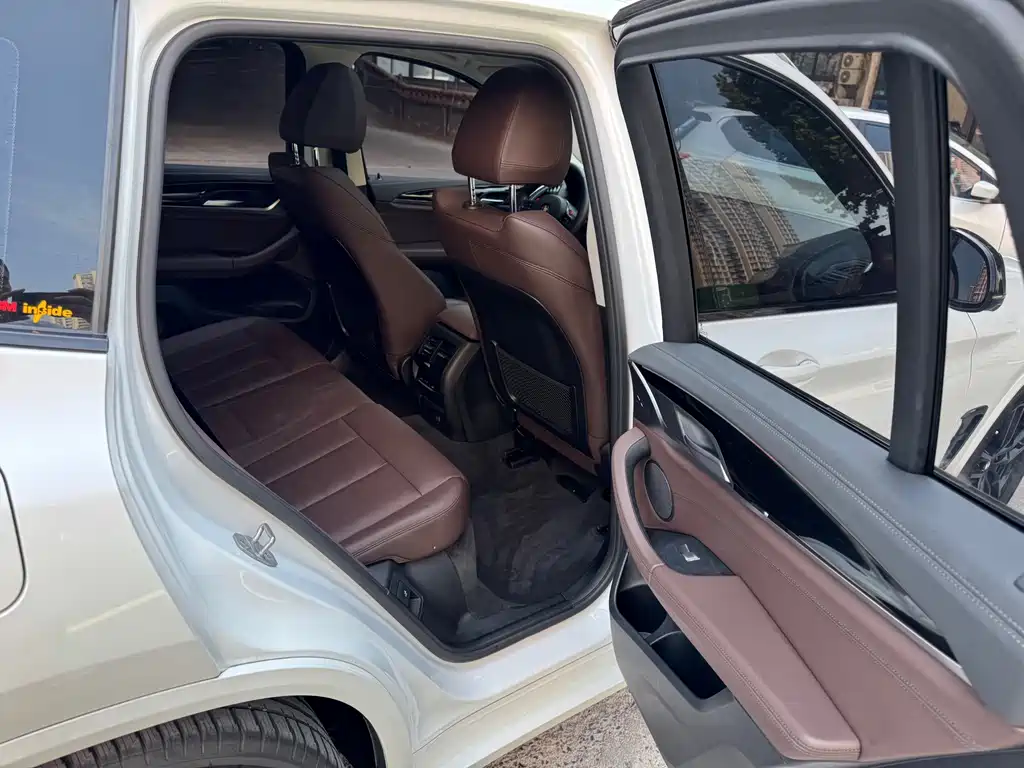 BMW X3 — миниатюра 11