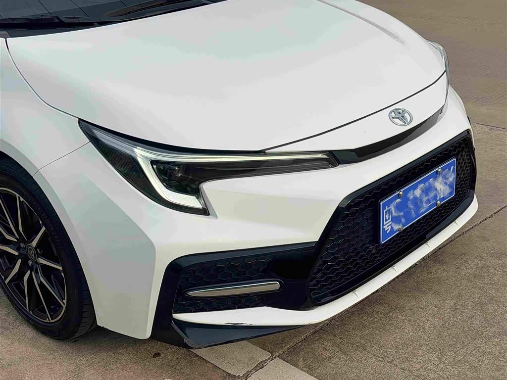 Toyota Levin 1.2 л 2023 г. Белый, пробег 35000 км