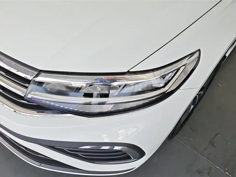 Volkswagen Bora 2025 200TSI DSG