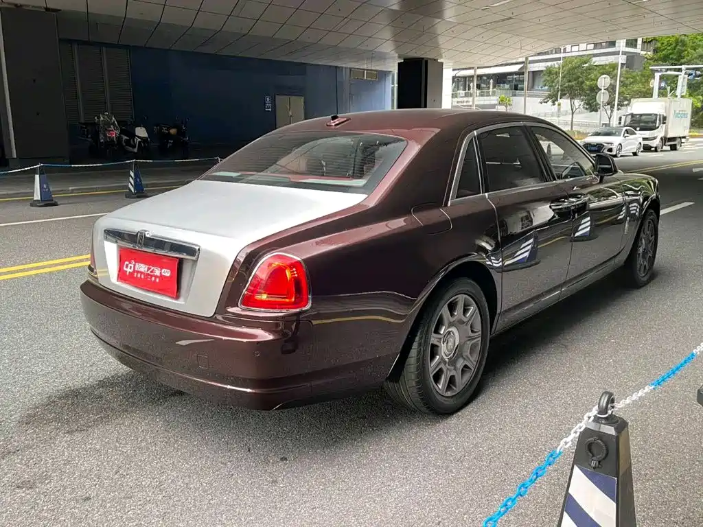 Rolls-Royce Ghost — миниатюра 5