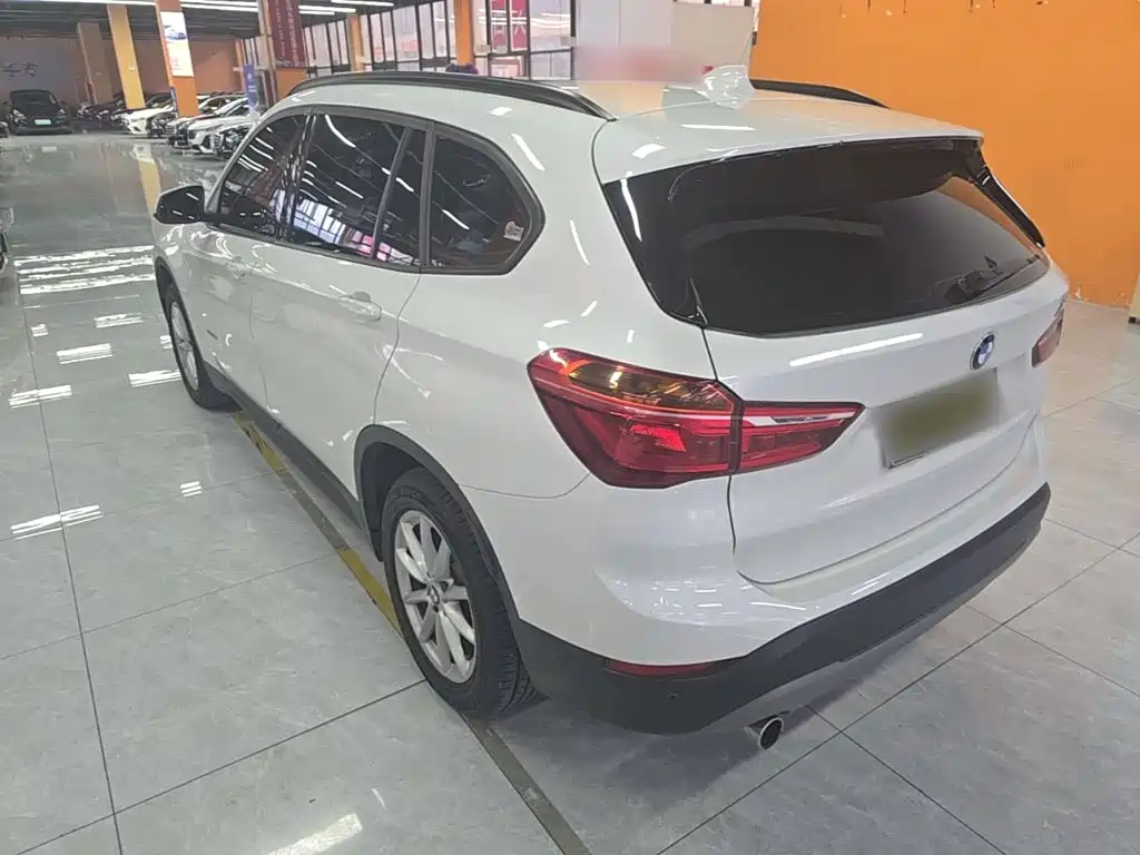BMW X1 — миниатюра 5