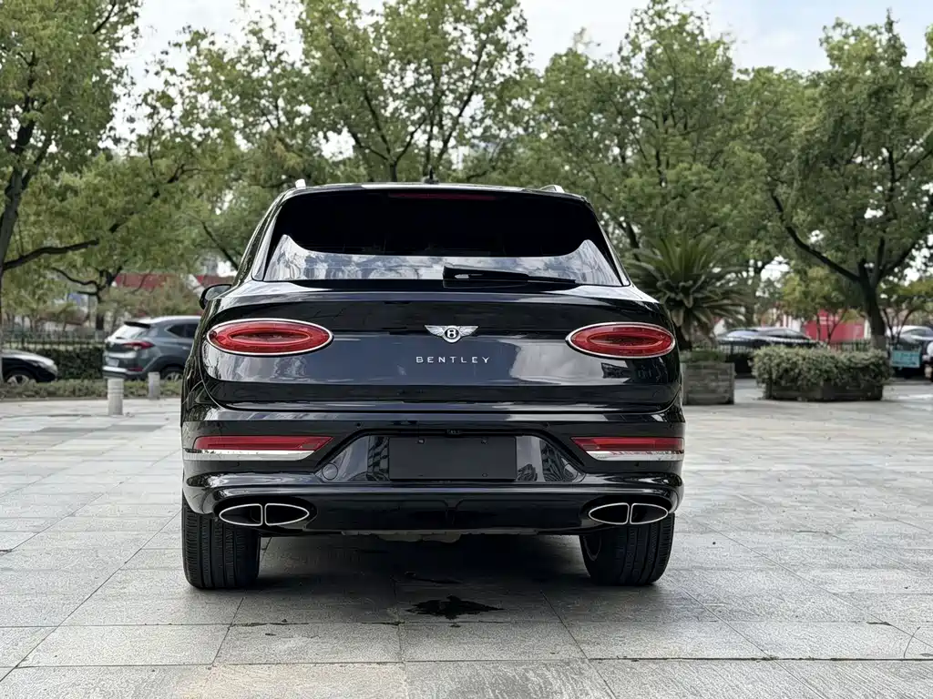 Bentley Bentayga — миниатюра 5