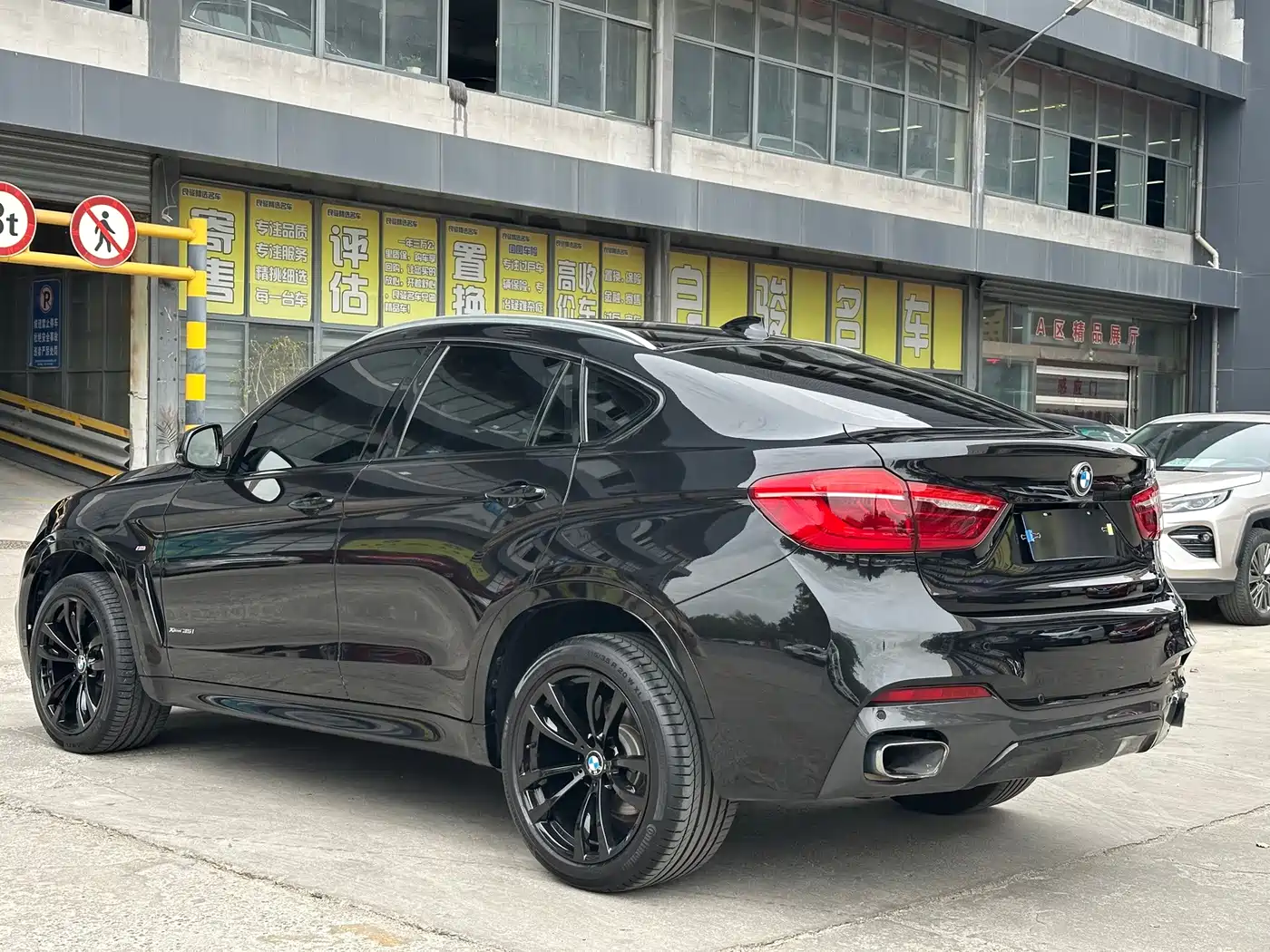 BMW X6
