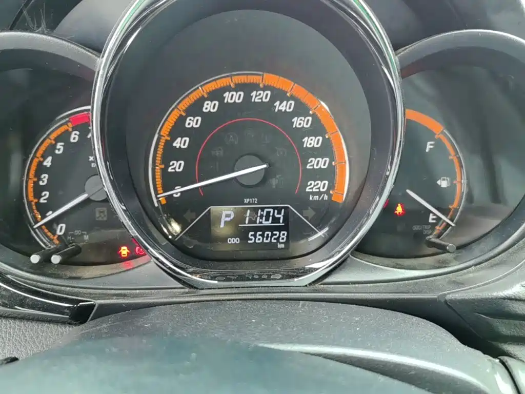 Toyota Yaris L — миниатюра 12