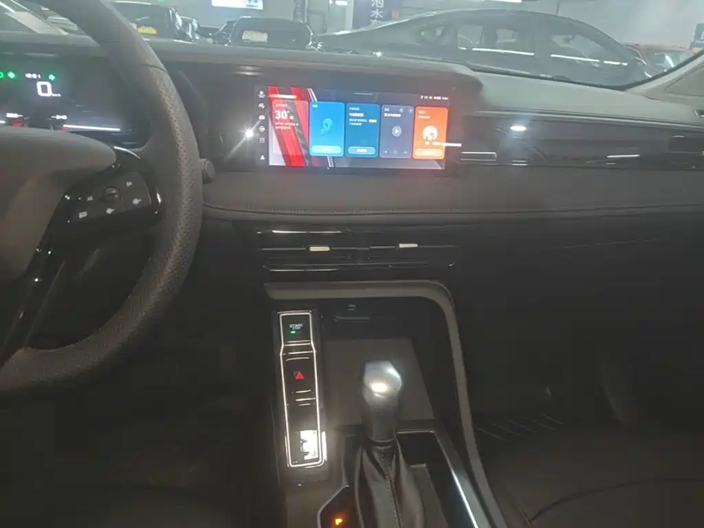 Roewe i5 — миниатюра 13