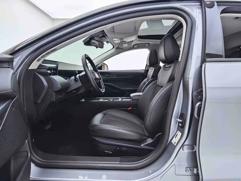 Ford Mondeo — миниатюра 10