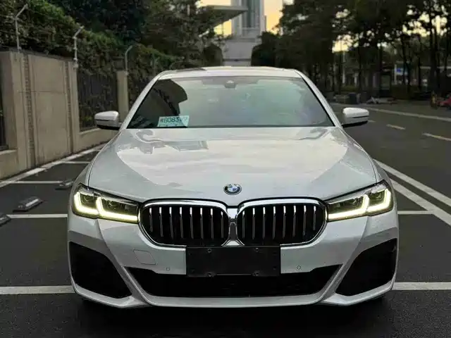 BMW 5 SERIES 2022