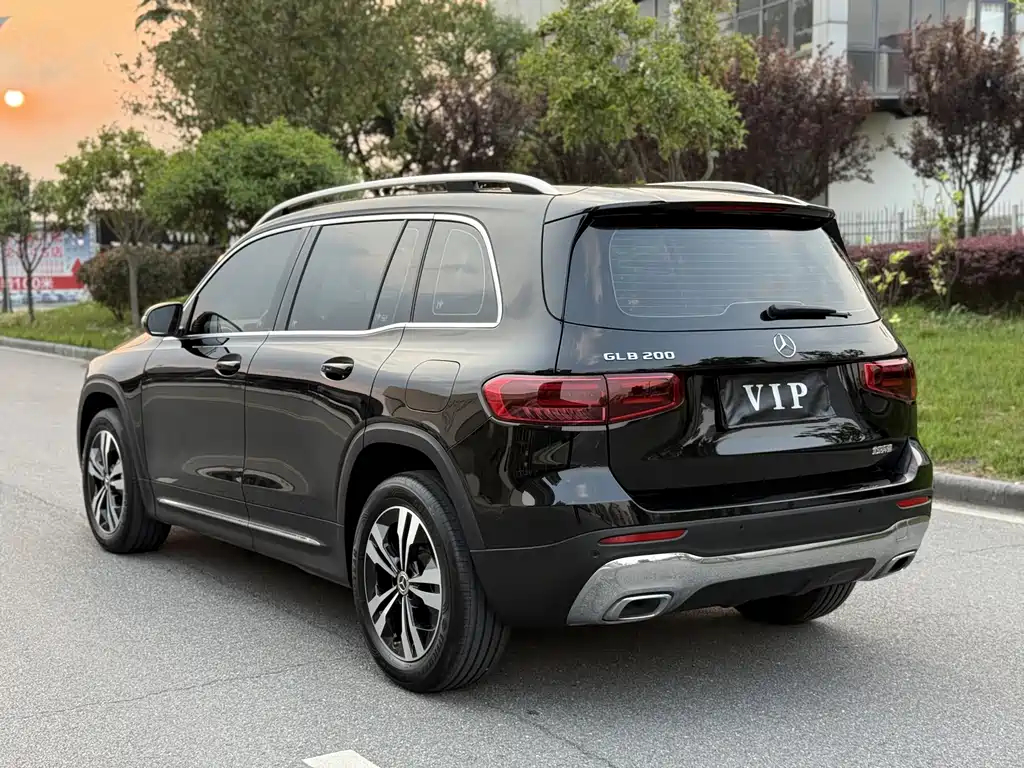Mercedes-Benz GLB — миниатюра 6