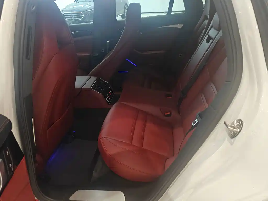Porsche Panamera — миниатюра 4