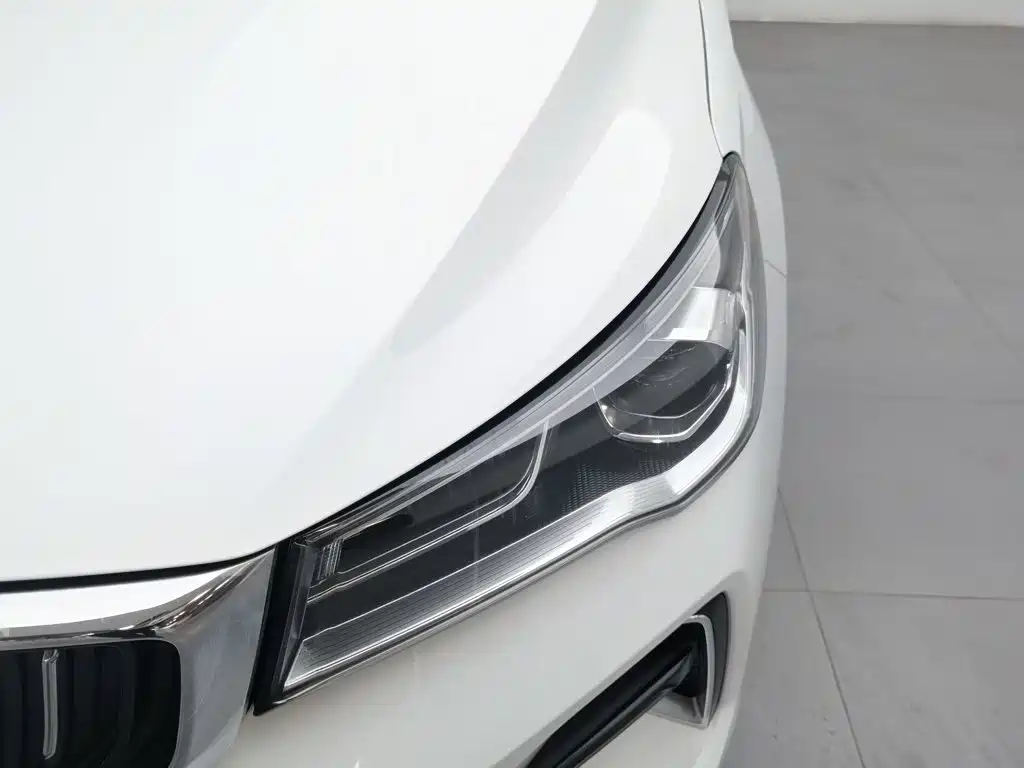 Geely Emgrand — миниатюра 7