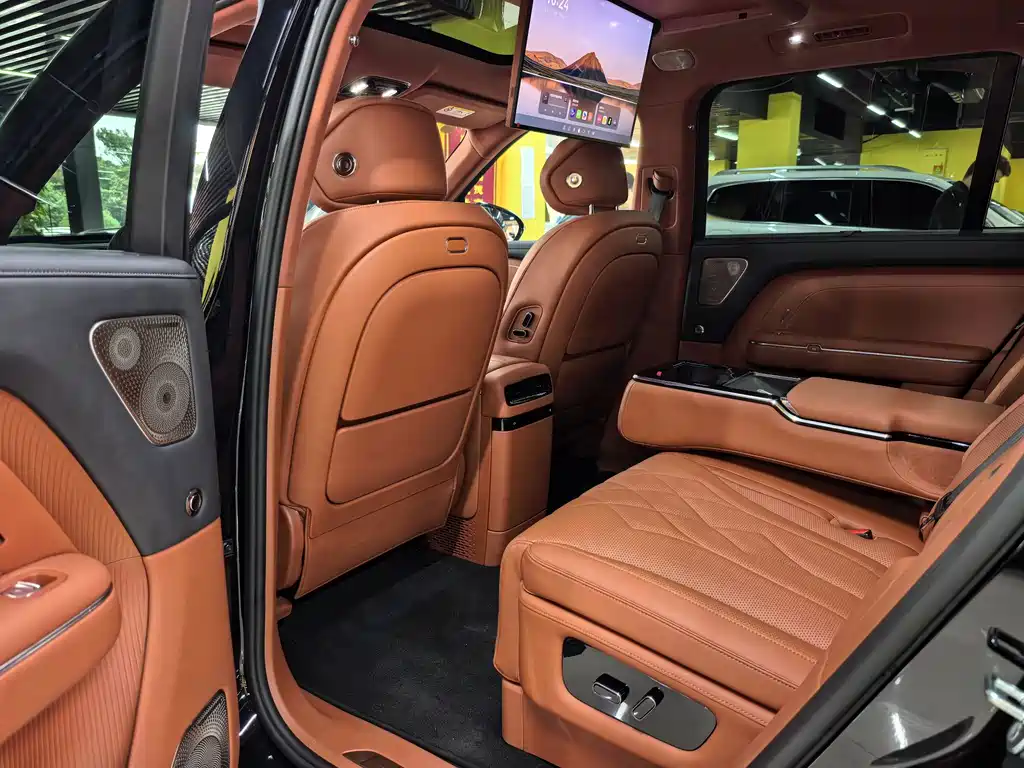 VOYAH Taishan X8 — миниатюра 5