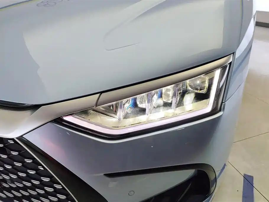 BYD Han 2023 DM-i Champion 121KM Premium