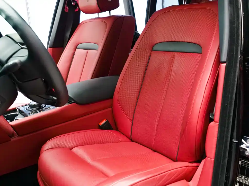 Rolls-Royce Cullinan — миниатюра 19
