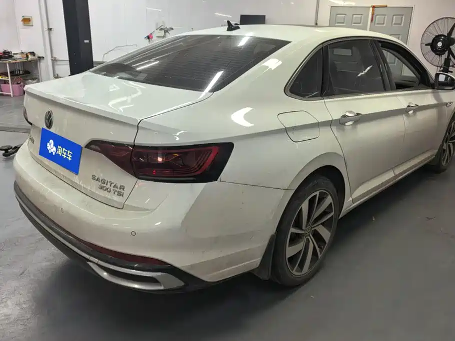Volkswagen Sagitar — миниатюра 3