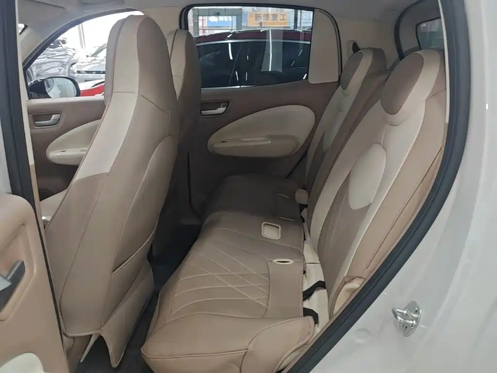 Wuling MINIEV — миниатюра 17