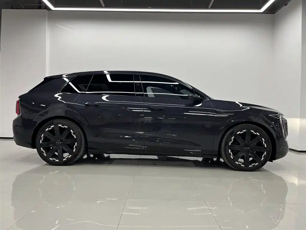 Audi E7X — миниатюра 3