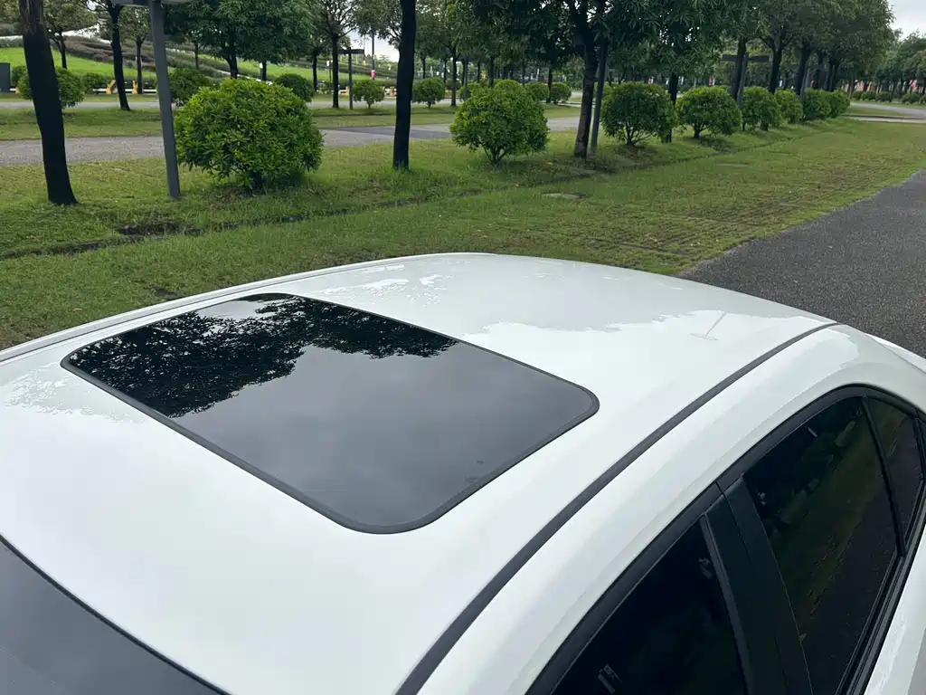 Toyota Corolla — миниатюра 18