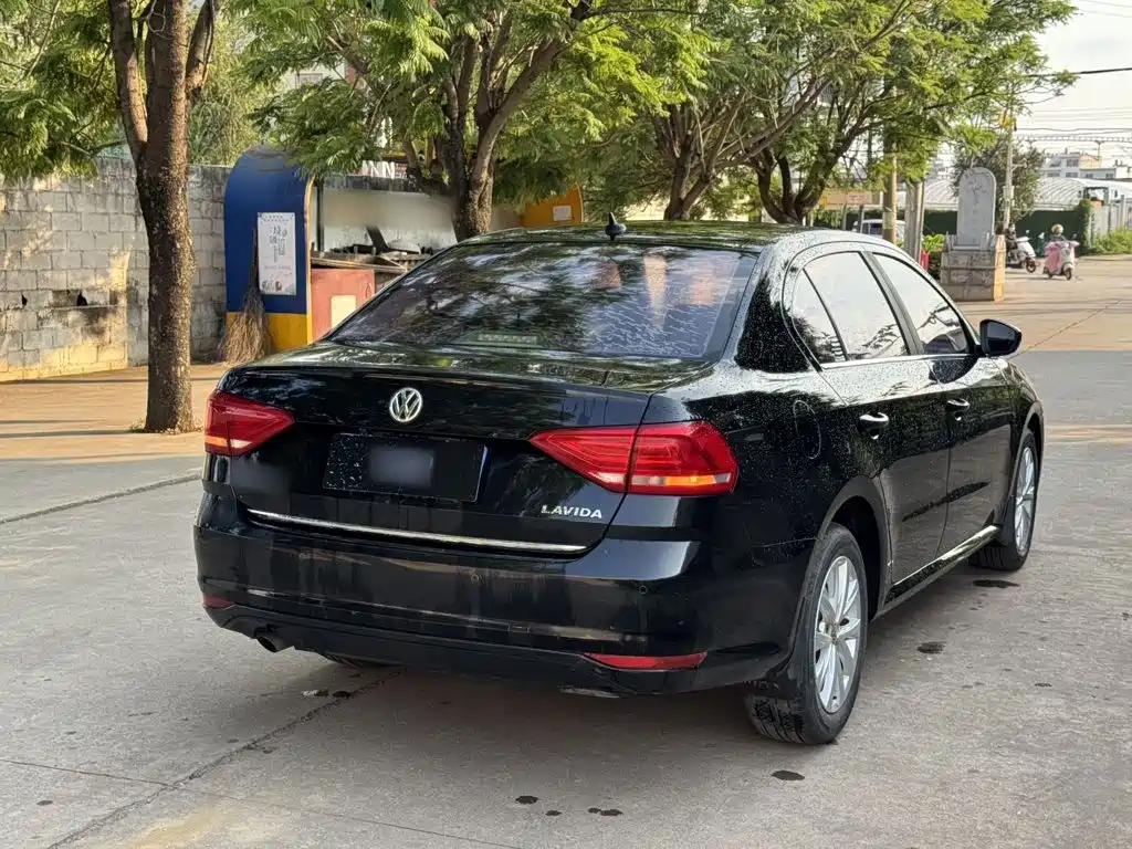 Volkswagen Lavida — миниатюра 7