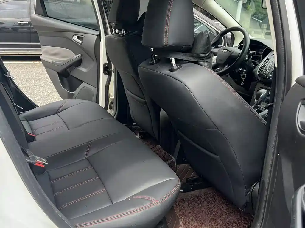 Ford Focus — миниатюра 9