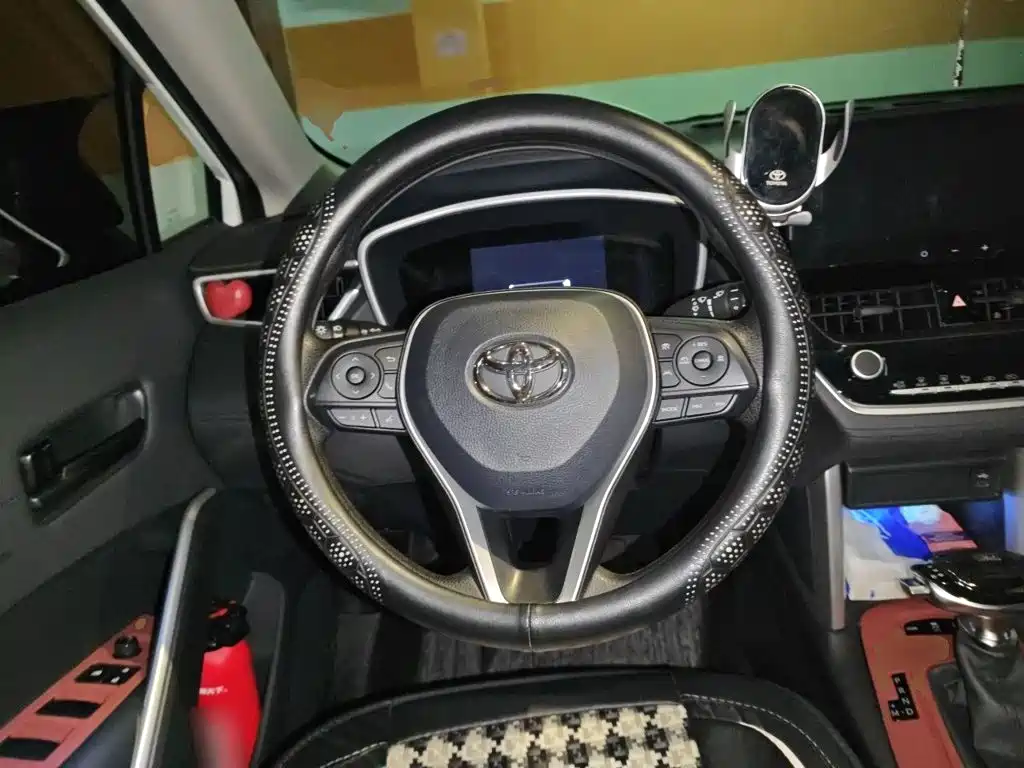 Toyota Frontlander — миниатюра 11