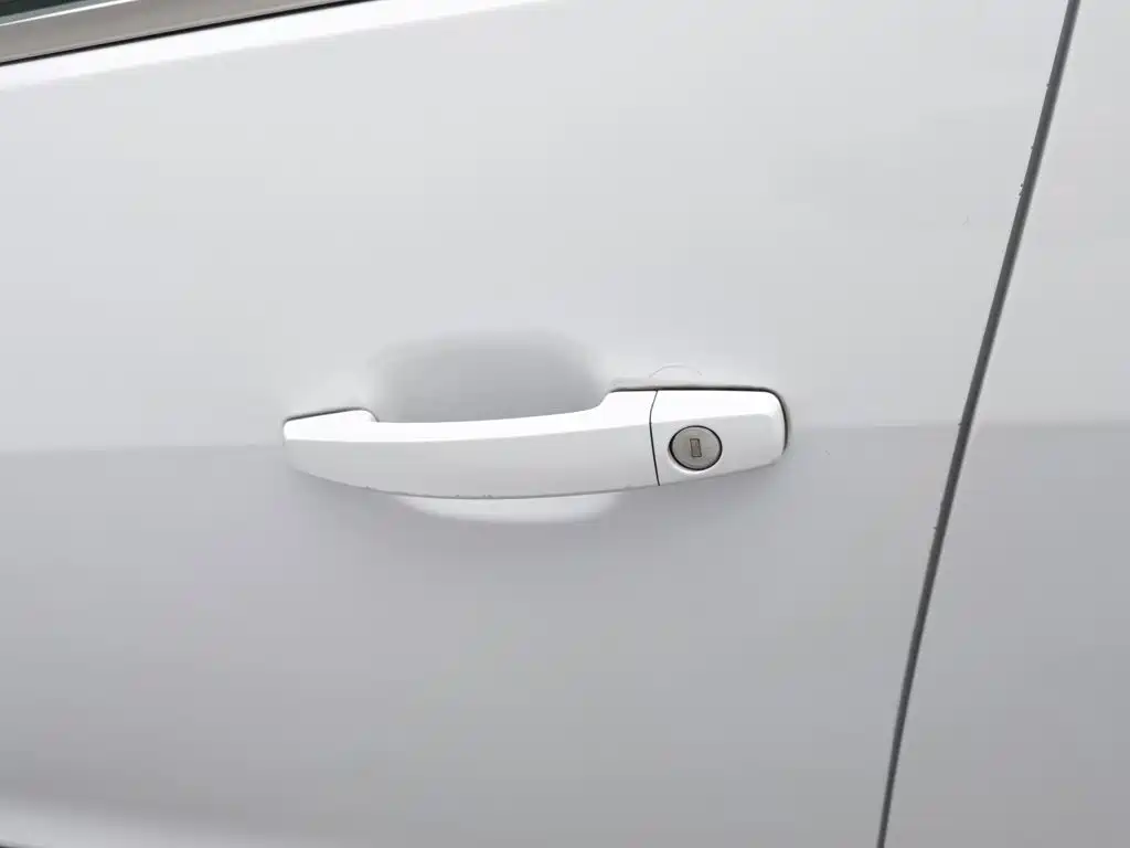 Chevrolet Malibu — миниатюра 18