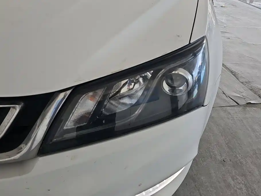 Geely Emgrand — миниатюра 5