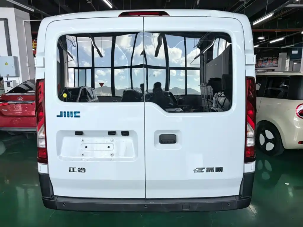 JMC E-Fushun — миниатюра 6
