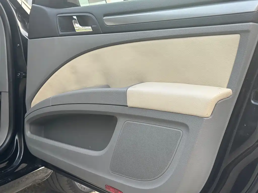 Skoda Superb — миниатюра 26