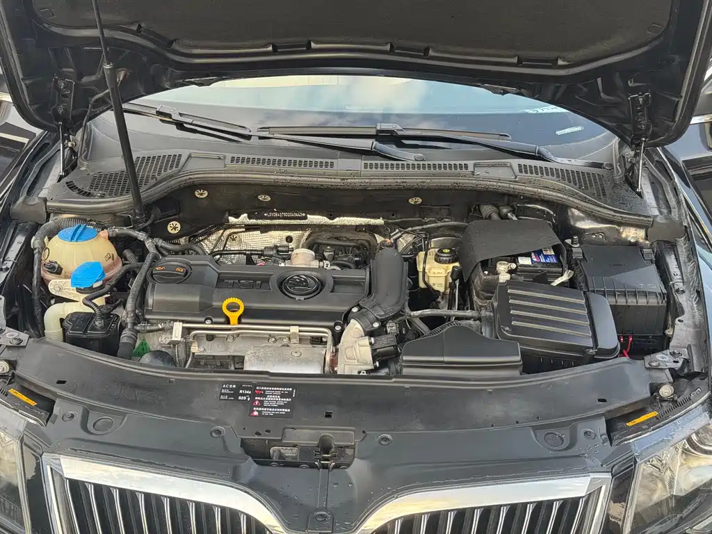 Skoda Superb — миниатюра 28