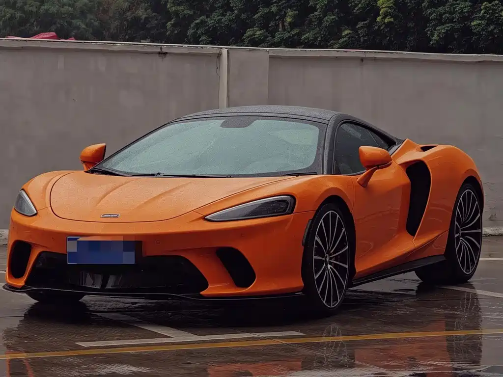 McLaren GT