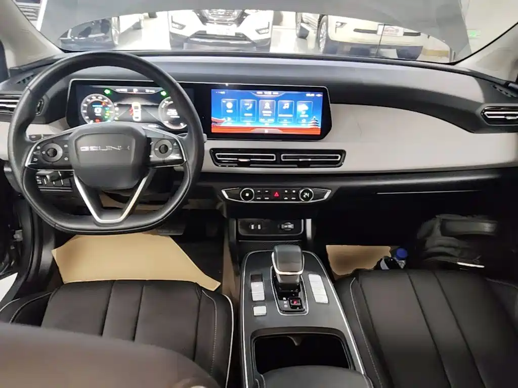 BAIC EU5 Plus — миниатюра 10