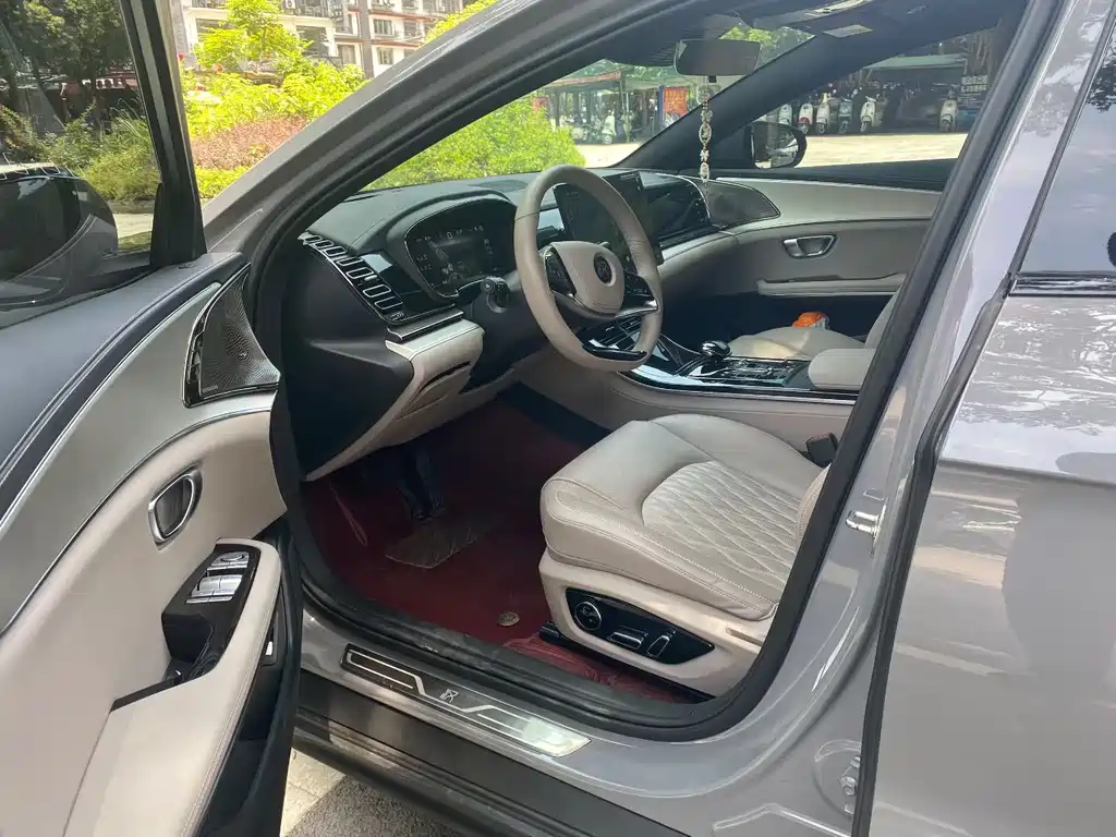 BYD Han — миниатюра 4
