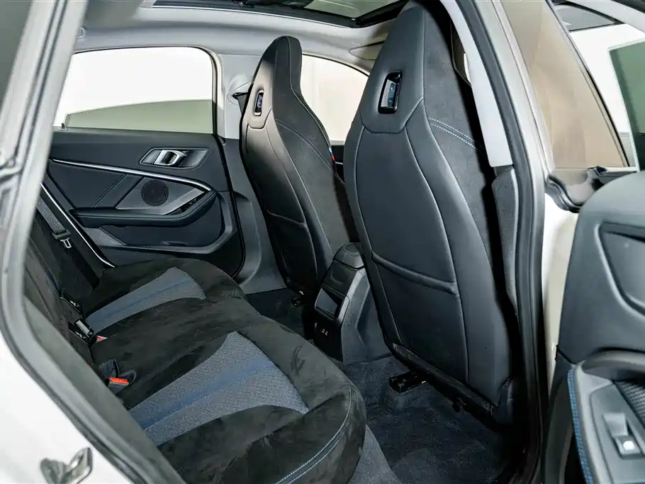 BMW 2 Series (Import) — миниатюра 21