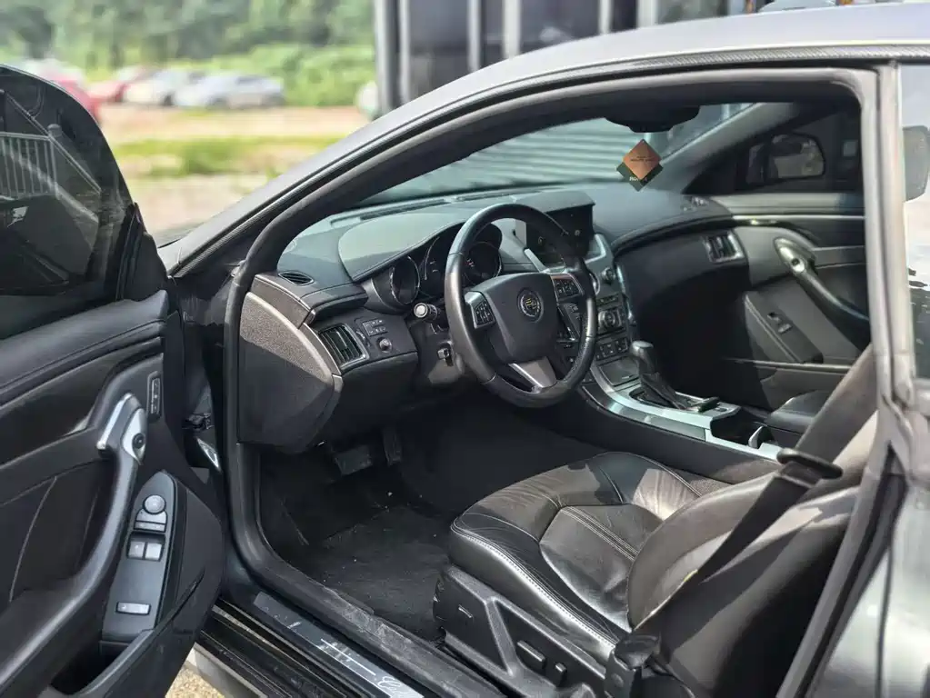 Cadillac CTS — миниатюра 4
