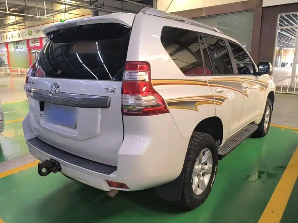 Toyota Prado — миниатюра 7