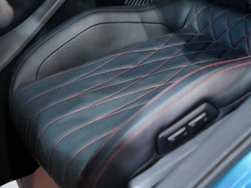 Mercedes-Benz AMG GT — миниатюра 18