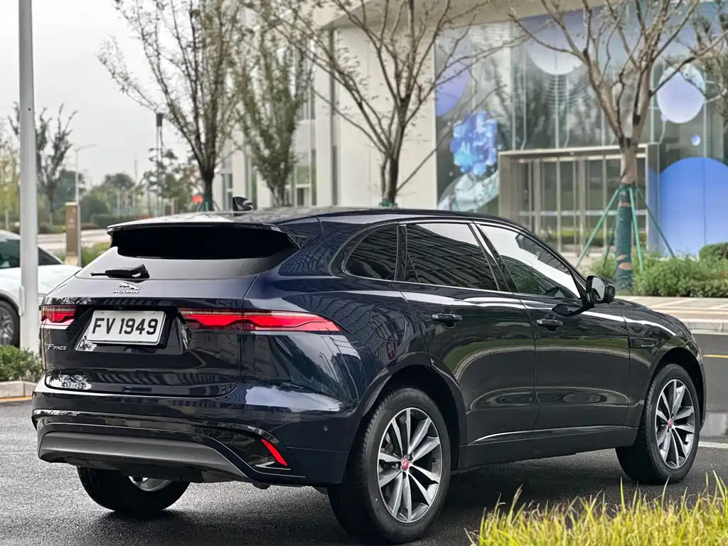 Jaguar F-PACE — миниатюра 7