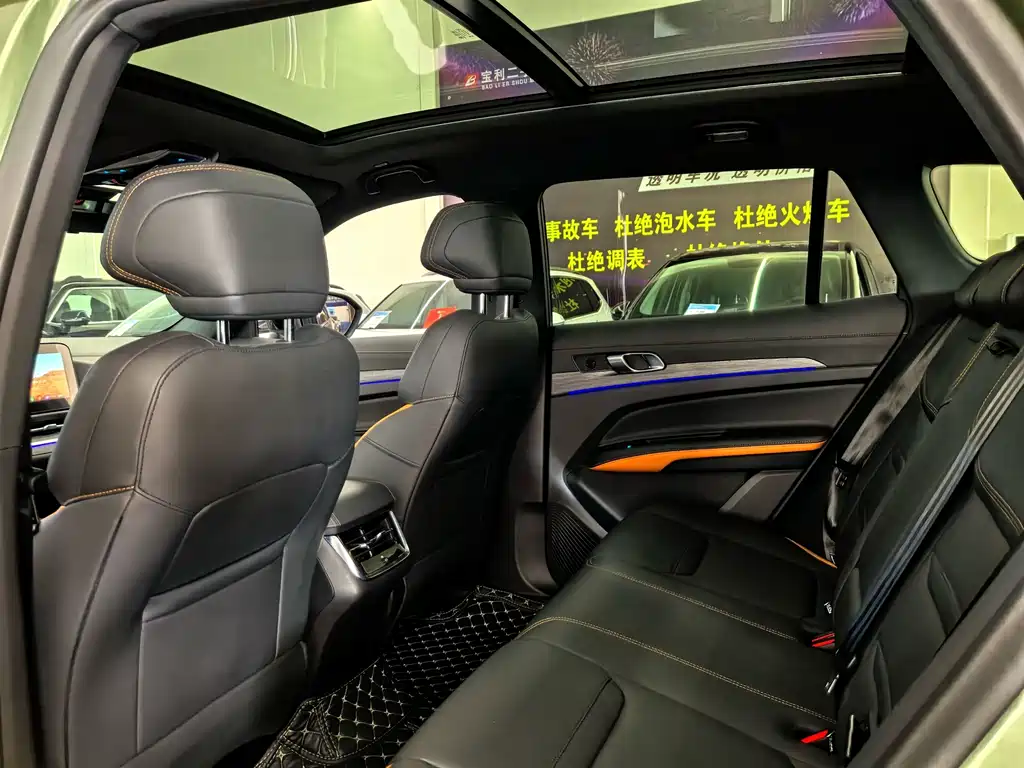 Ford Equator Sport — миниатюра 5