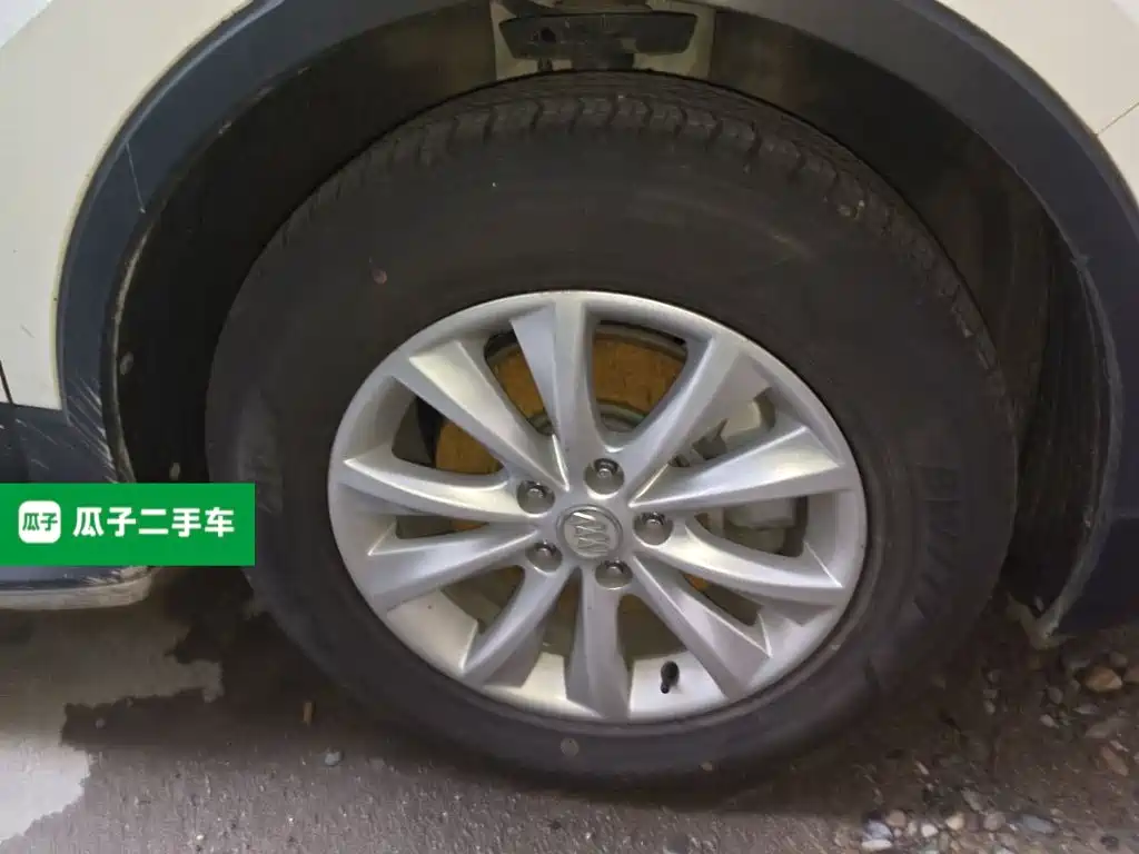 Buick Envision Plus — миниатюра 8