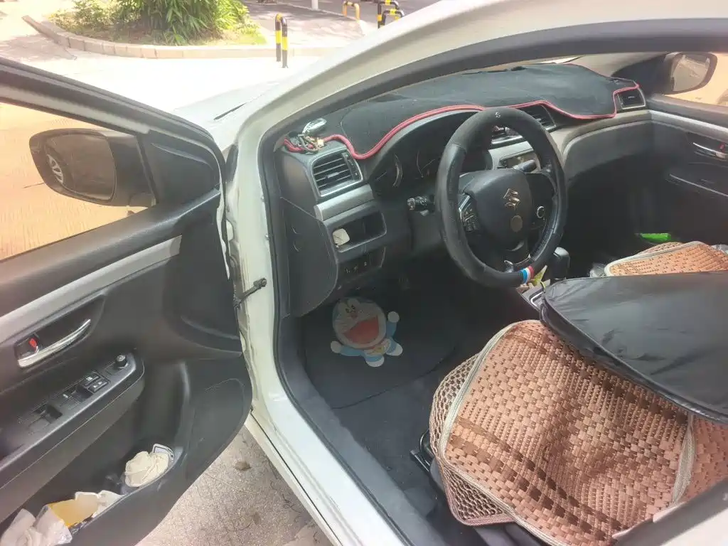 Suzuki Alivio — миниатюра 12