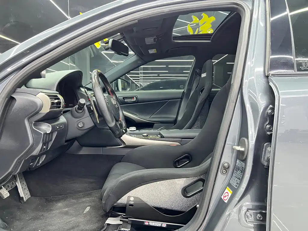 Lexus IS 2015 200t F SPORT