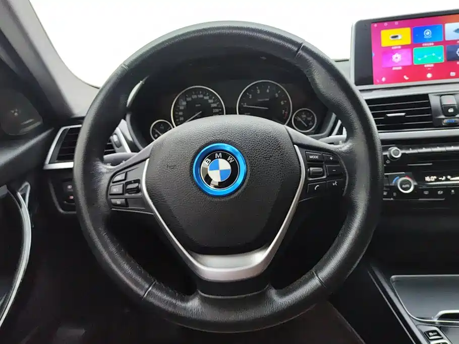 BMW 3 Series — миниатюра 15