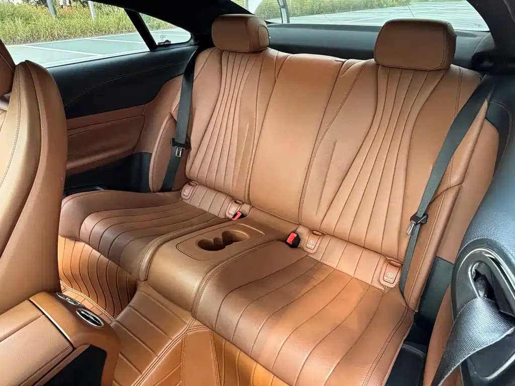 Mercedes-Benz E-Class (Import) — миниатюра 12