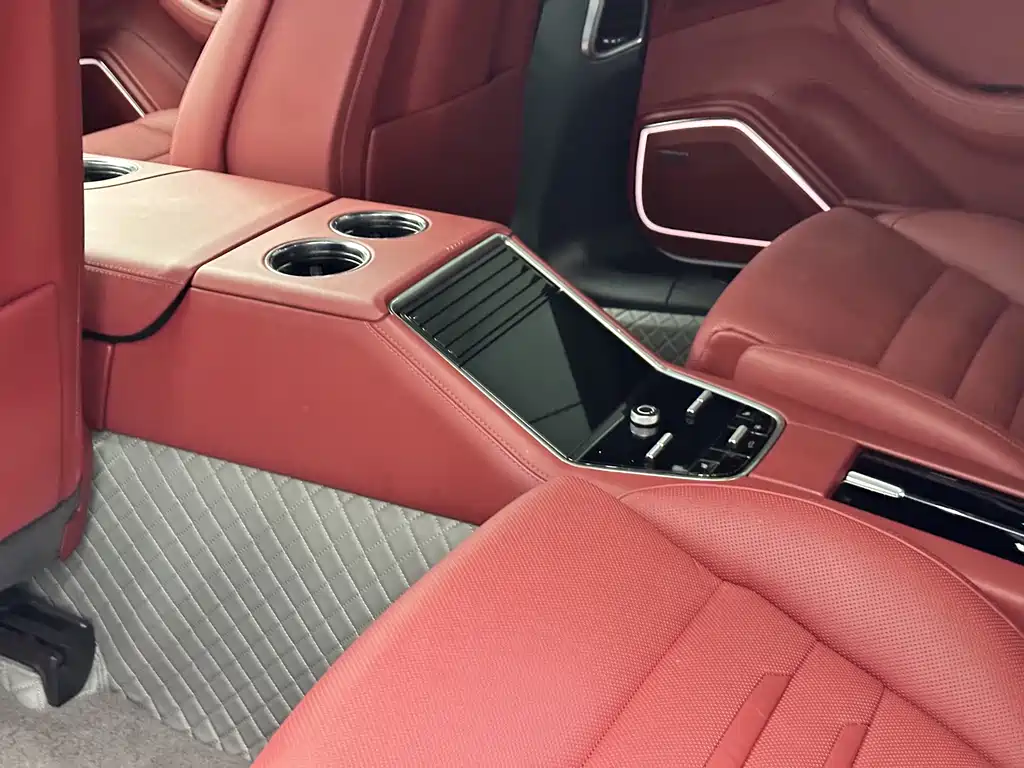 Porsche Panamera — миниатюра 17