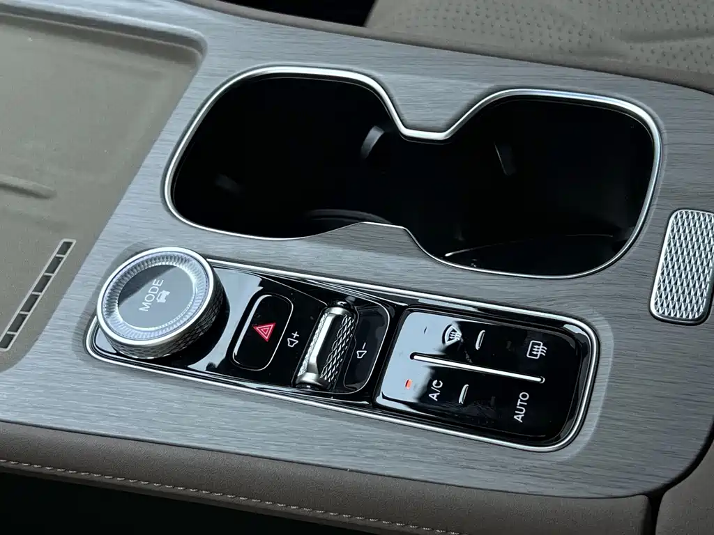 Chery Tiggo 8 PLUS — миниатюра 12