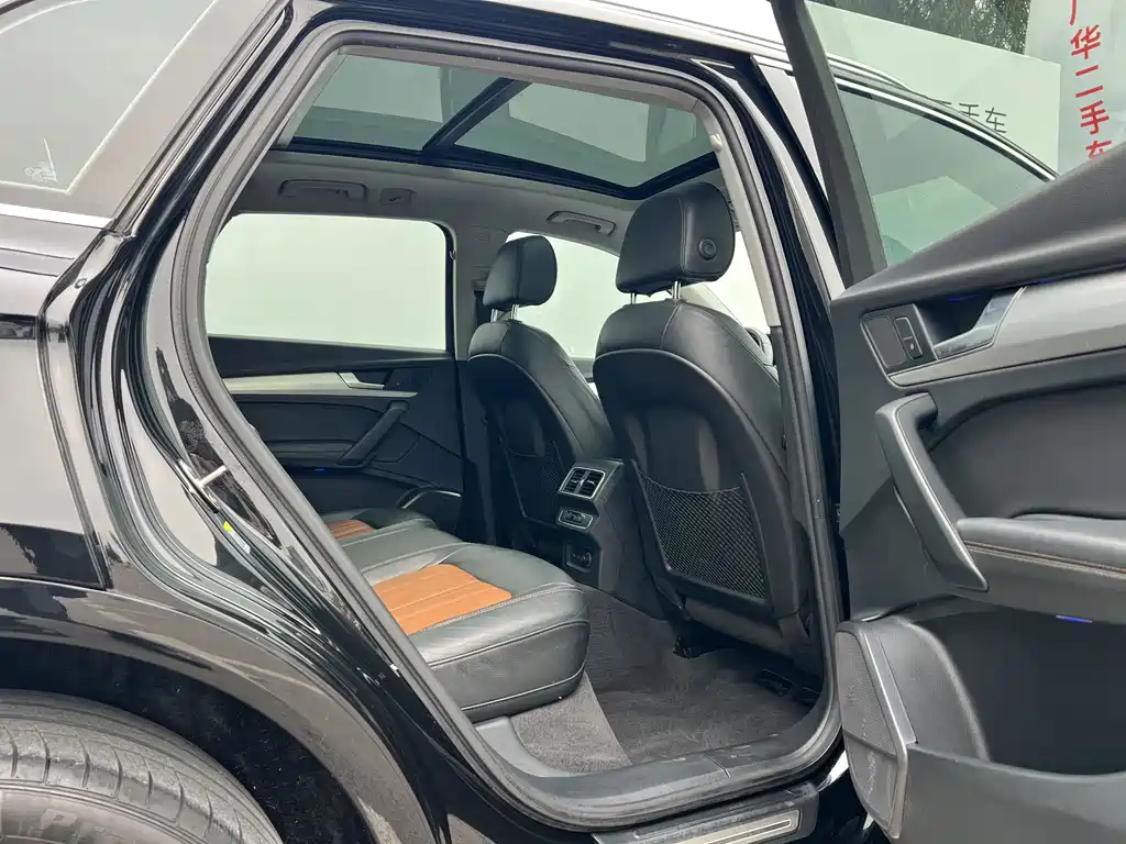 Audi Q5L — миниатюра 10