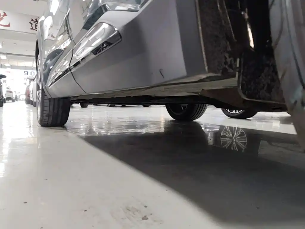 Geely Boyue L — миниатюра 22