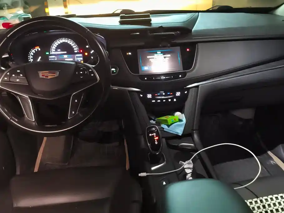 Cadillac XT5 — миниатюра 12