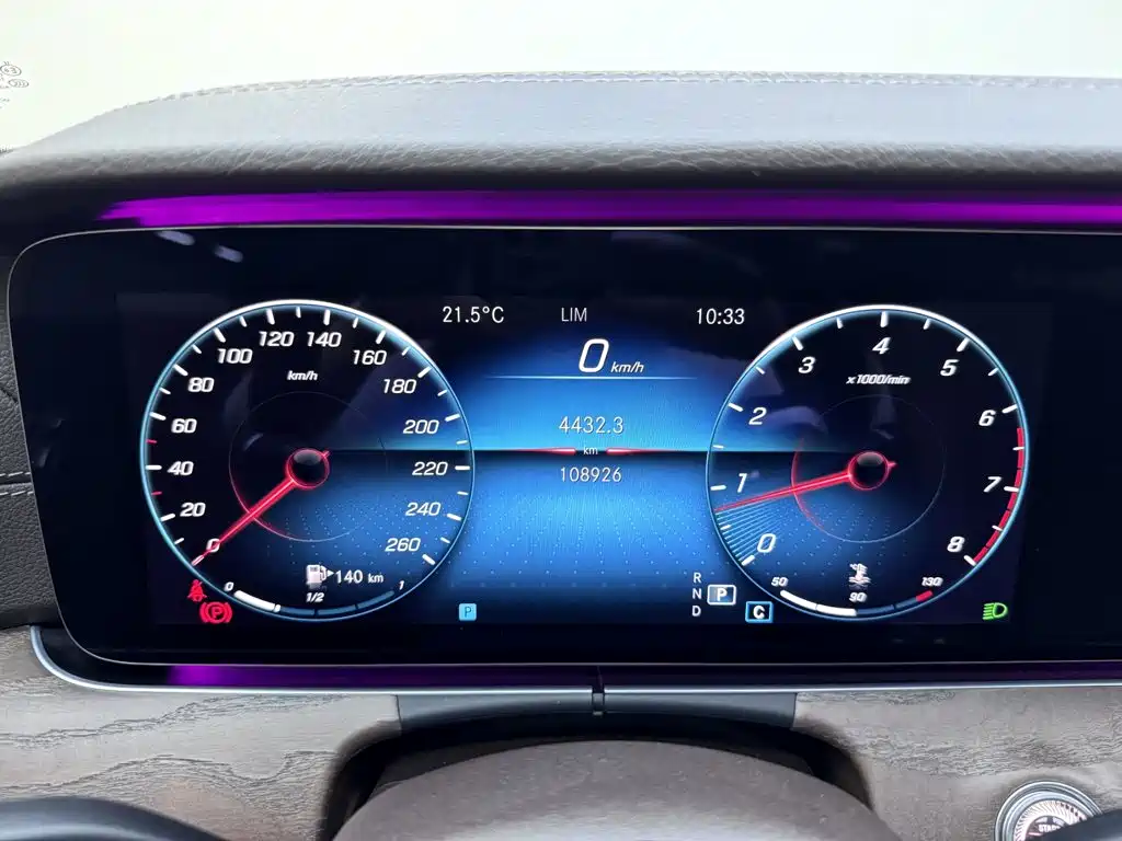 Mercedes-Benz E-Class — миниатюра 19