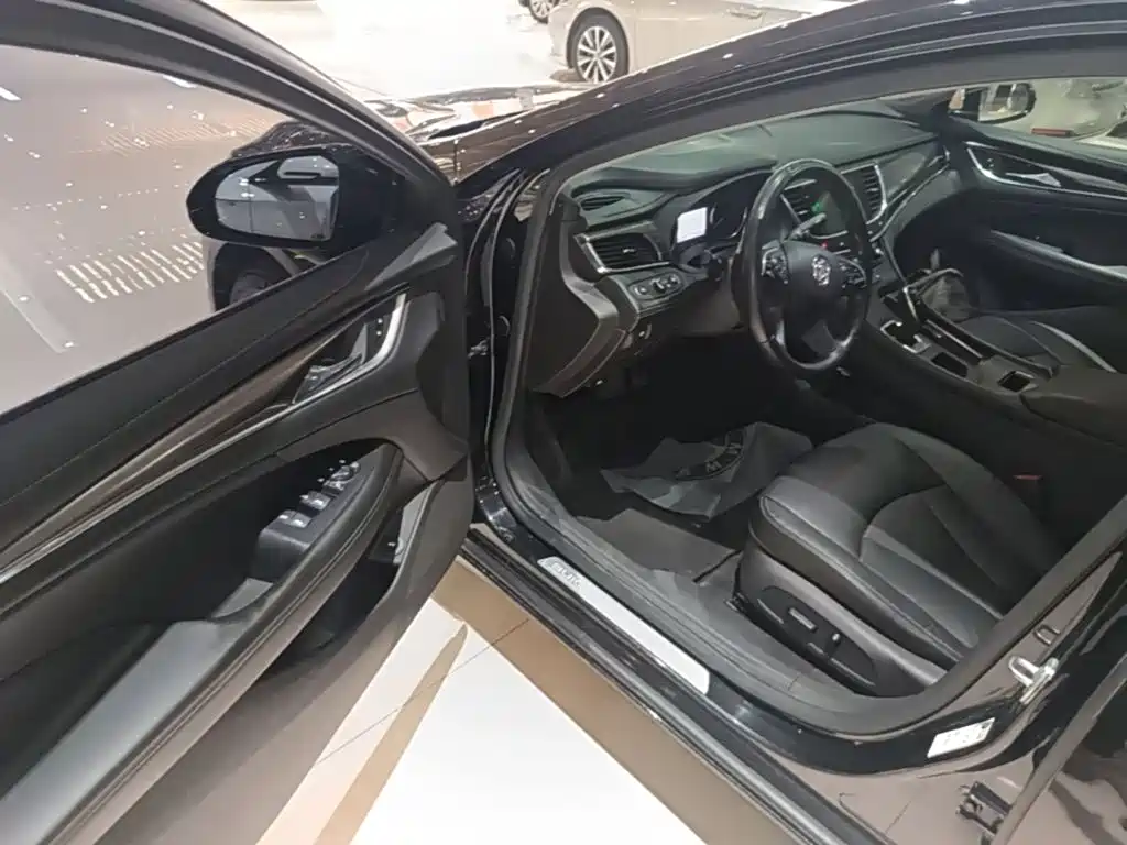 Buick LaCrosse — миниатюра 16